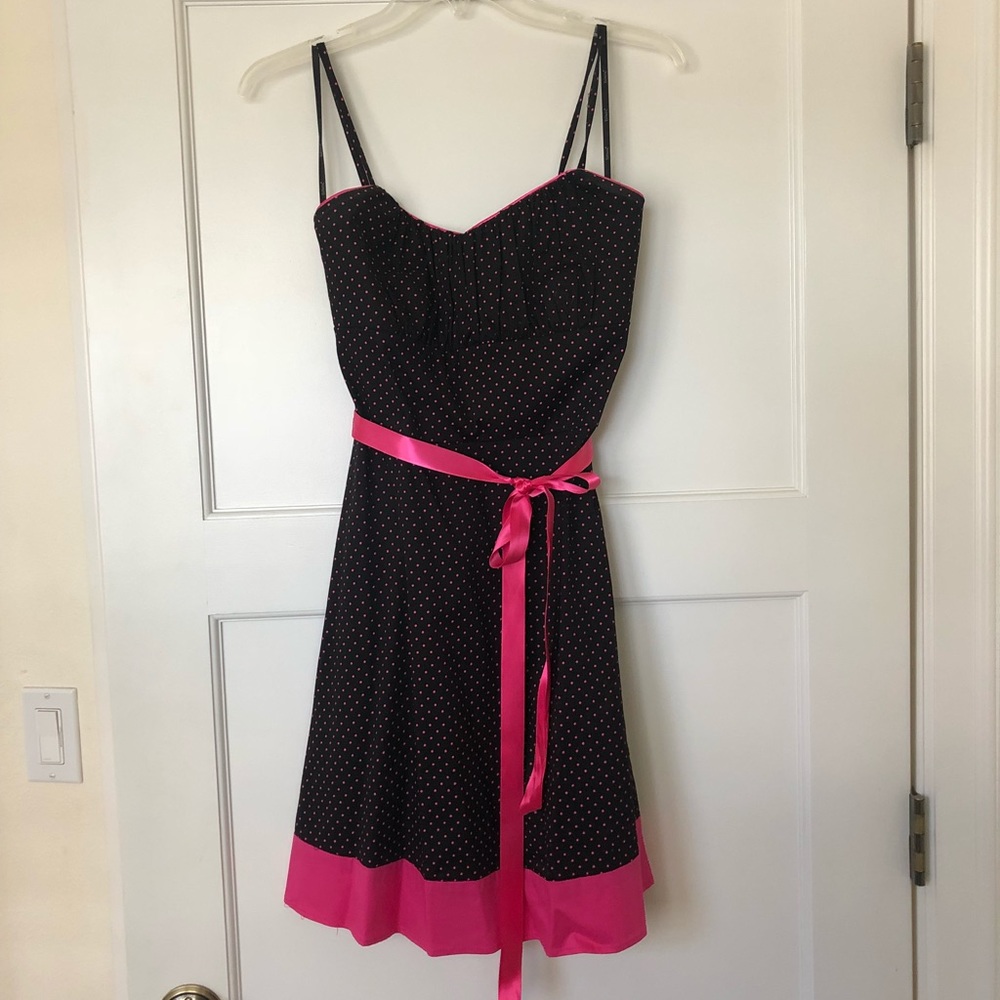 💃Adorable Black & Pink Polkadot Dress